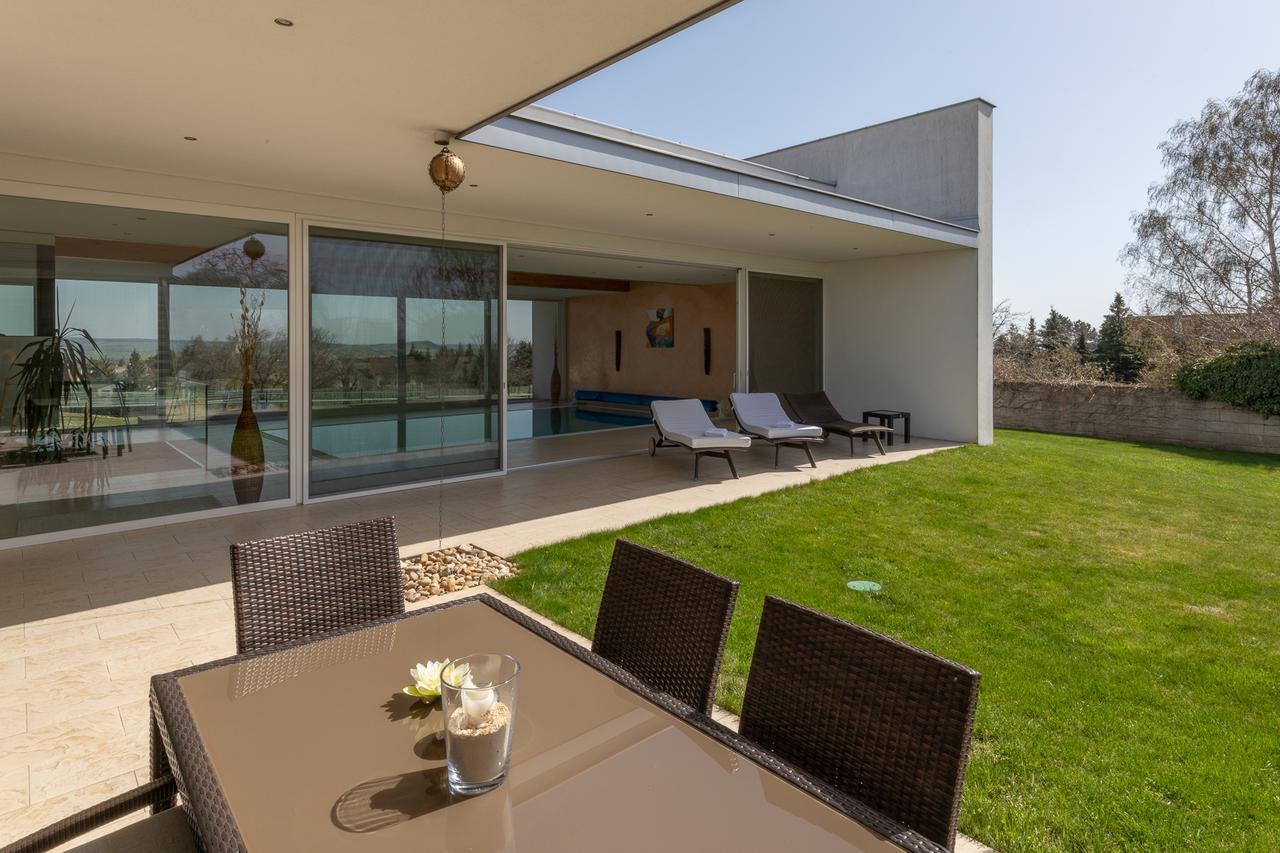 Country Lake Villa Breitenbrunn  Exterior photo