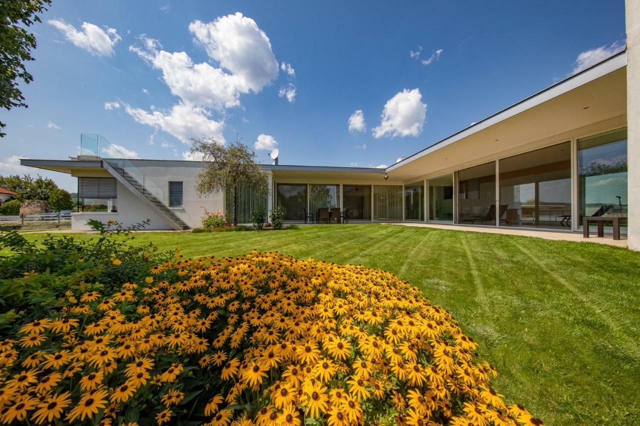Country Lake Villa Breitenbrunn  Exterior photo